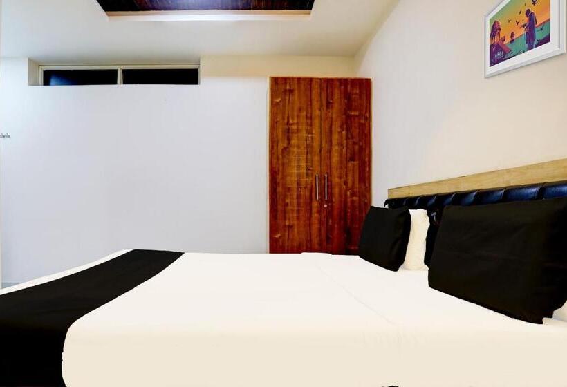 Трехместный Номер Deluxe, Oyo Aamrai Resort