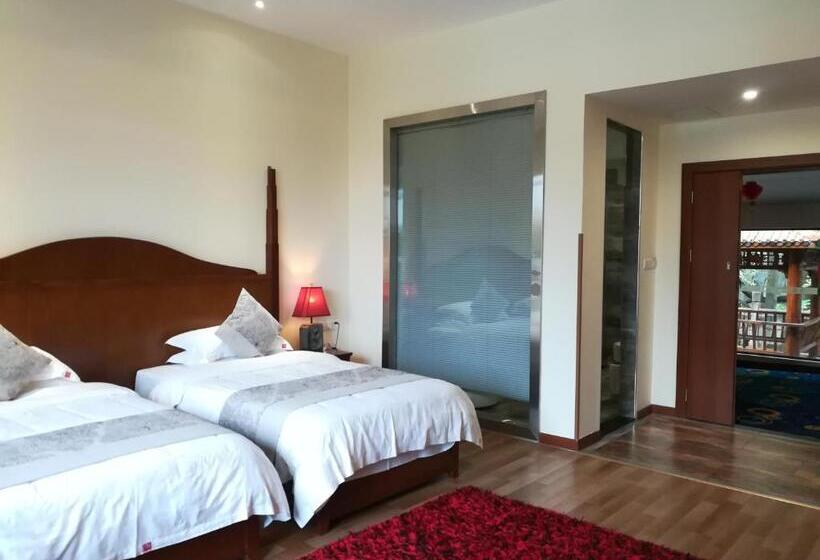 Номер Стандарт, Guilin Crystal Crescent Moon