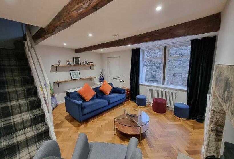Casa 3 Quartos, The Lawrence