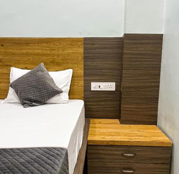 Quarto Deluxe, Janki Palace Hotel & Restaurant