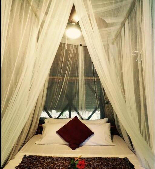 اتاق استاندارد, Balihuts Guesthouse