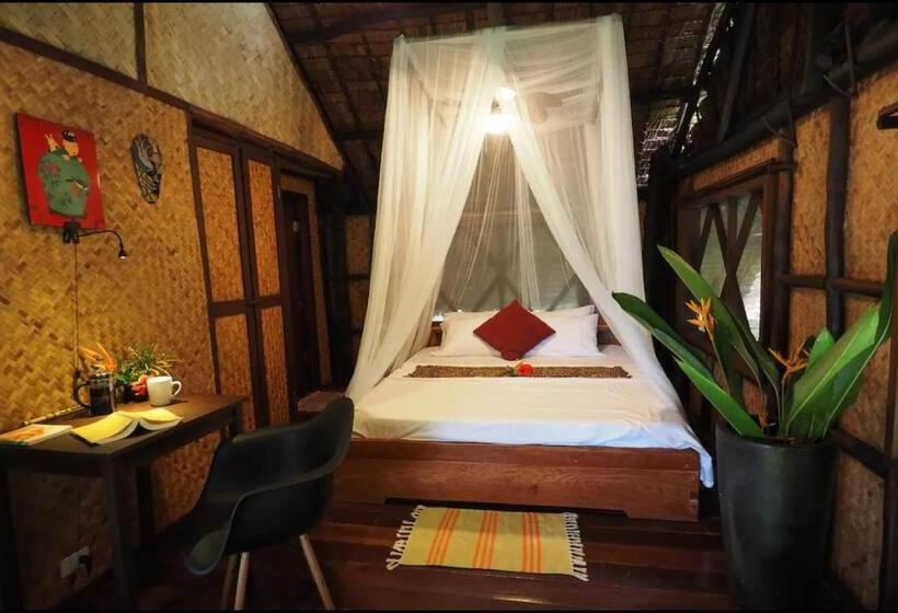 اتاق استاندارد, Balihuts Guesthouse