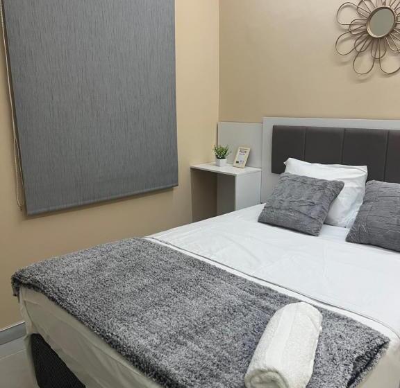 اتاق استاندارد, Sun City Accomodation