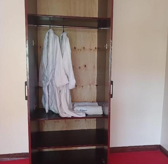 اتاق لوکس, The Grand Alton Resort Kisumu