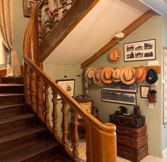 Номер Стандарт, No 41 Grand Rue