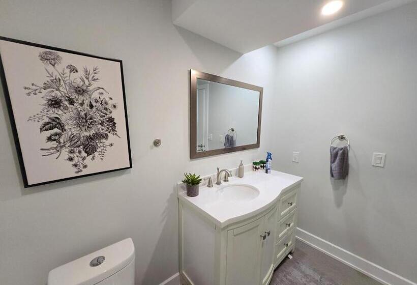 豪华家庭房间, Byward Market Luxury Guesthouse