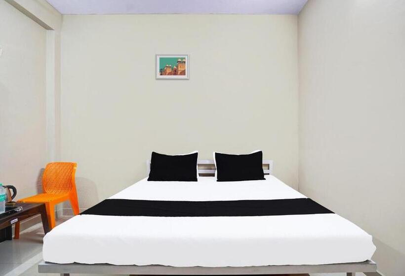 Трехместный Номер Классика, O Om Hotel And Restaurant