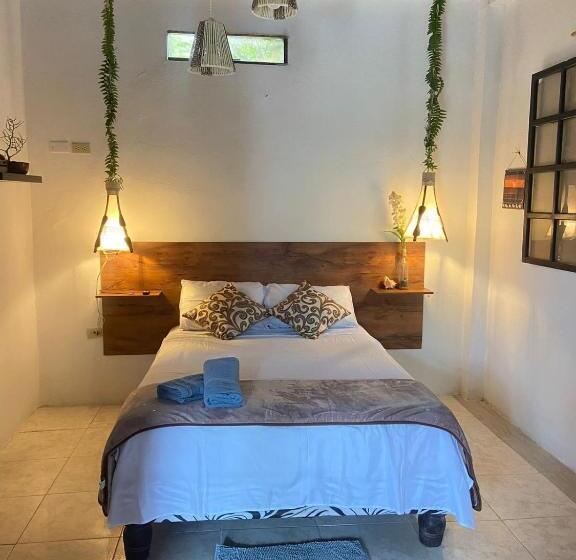 اتاق لوکس, Casa Surf Brother  S He Enalu