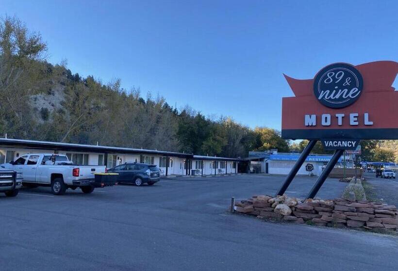 Стандартный Номер Кровать Кинг, 89 & Nine Motel