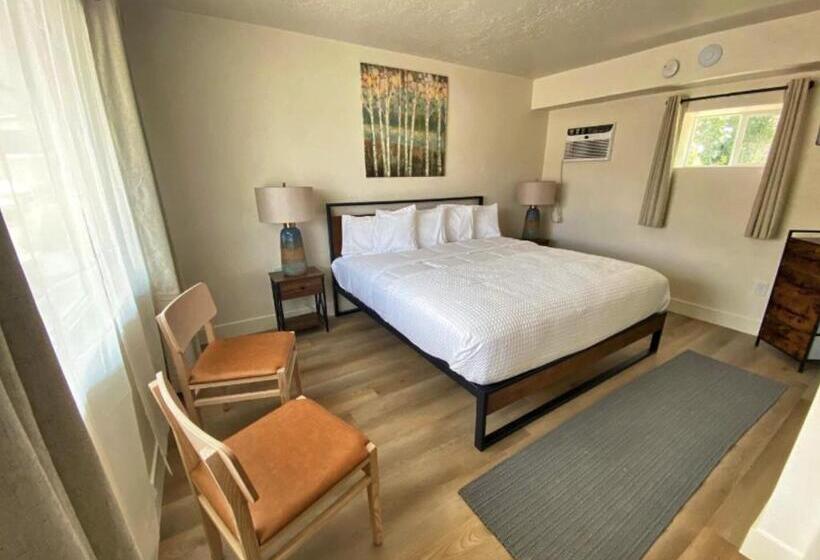 Стандартный Номер Кровать Кинг, 89 & Nine Motel