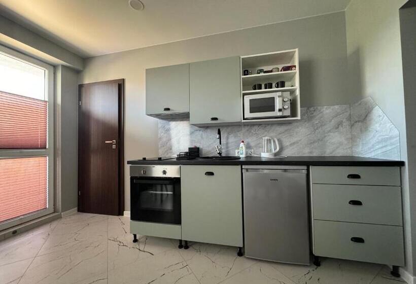 آپارتمان سوپریور 1 خوابه, Imperia