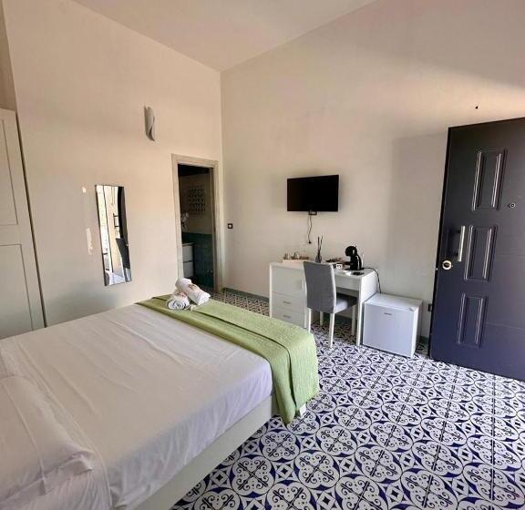اتاق استاندارد سه نفره, Brezza Di Mare Rooms