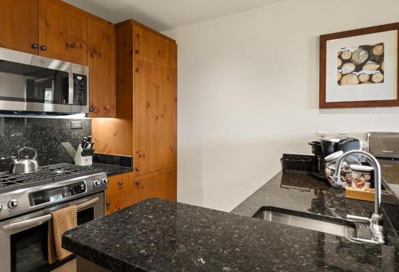 Люкс 2 Спальни, 1310a 2bdrm Let It Snow 3rd Floor Mountain And Spruce Peak Views