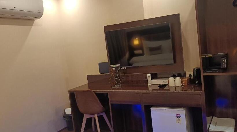 Номер Deluxe, Xcelsior Hotel And Spa By Roh