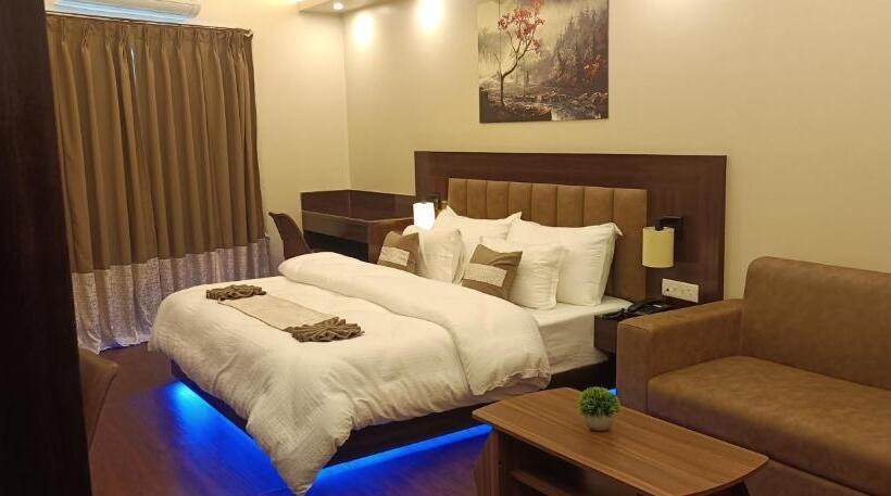 Стандартный Номер Кровать Кинг, Xcelsior Hotel And Spa By Roh