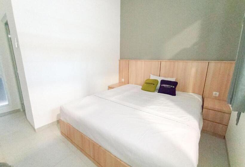 Номер Superior, Urbanview Hotel Subali Purwokerto