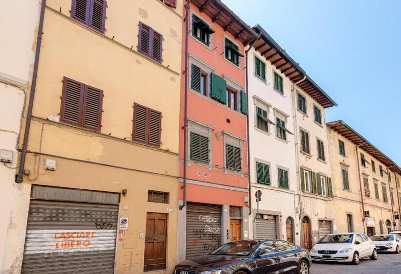 آپارتمان 1 خوابه, San Niccolò Tower Flat   Sweet Dreams In Florence
