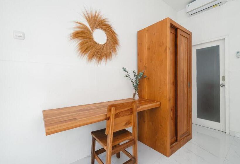 غرفة قياسية, Jero D Kawan House