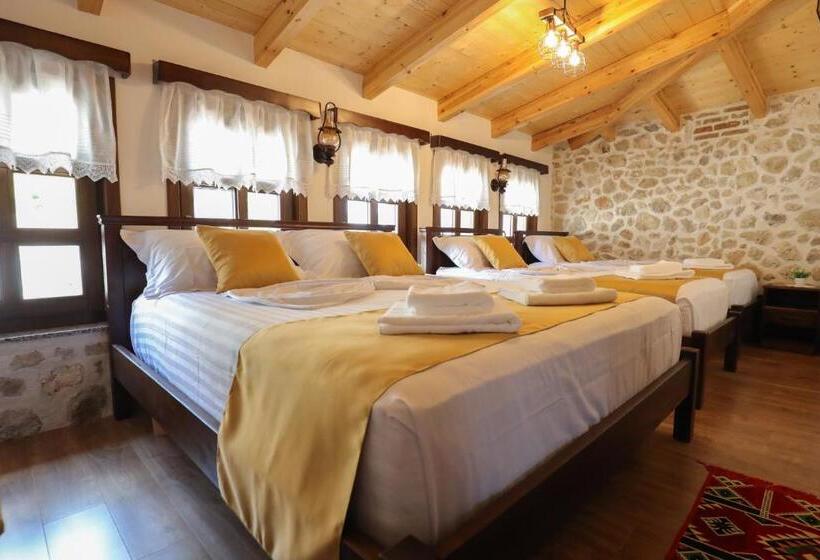 豪华家庭房间, The House Of Dollma , Inside Kruja Castle