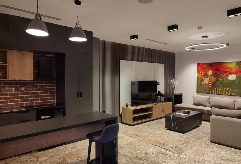 آپارتمان 1 خوابه با بالکن, Brickspoint Boutique Apart