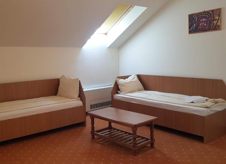Апартаменты 2 Спальни, Motel Vector