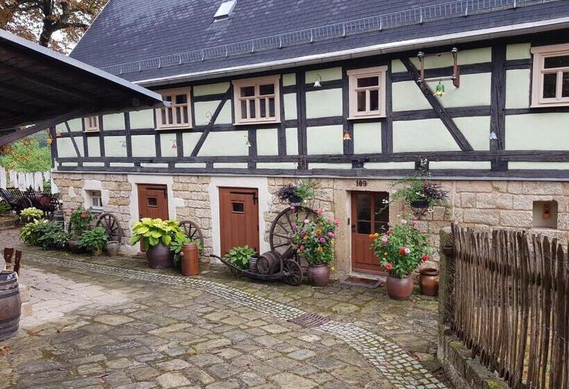 Апартаменты 2 Спальни, Gohrischer Hof Anno 1798