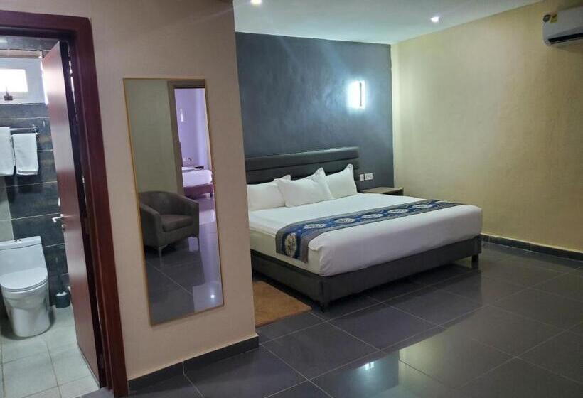 Семейный Номер, Lagoon Beach Hotel,keta,ghana