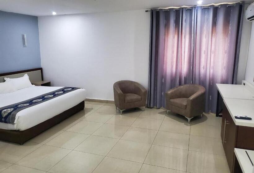 Президентский Люкс, Lagoon Beach Hotel,keta,ghana