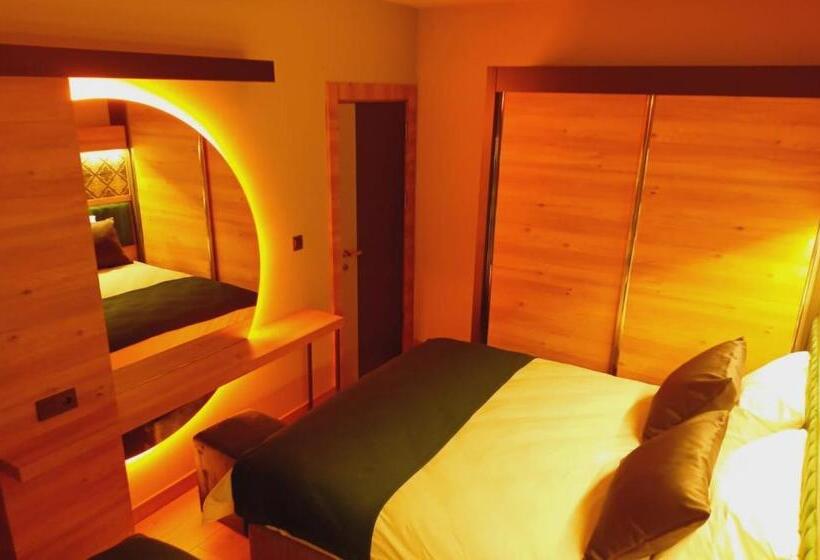 Люкс, Dinamik Otel Sarıkamış