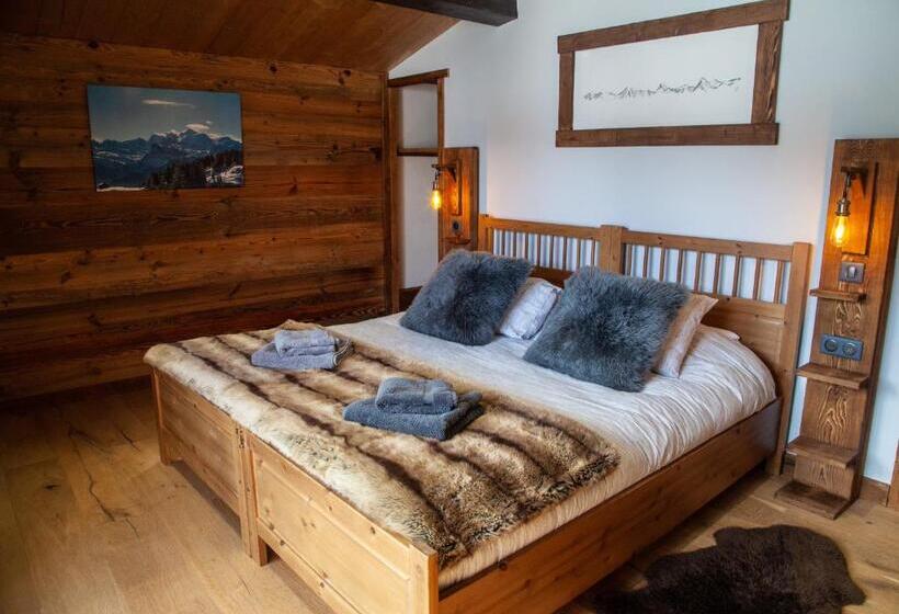 اتاق لوکس با بالکن, Chalet Sandy