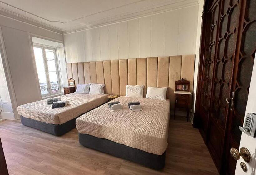 اتاق استاندارد, Azor International Hostel