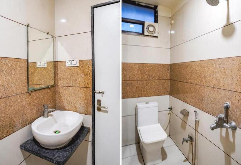 اتاق لوکس, Fabhotel Ashirwad Regency