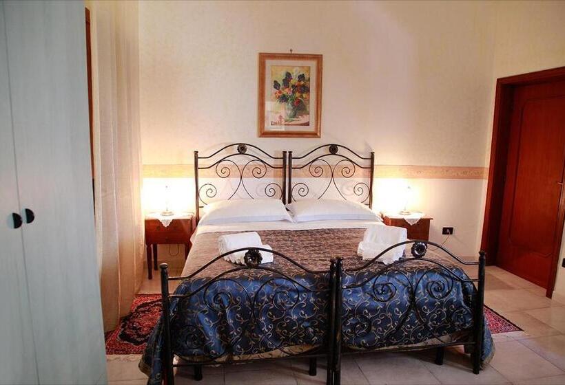 Трехместный Номер Стандарт Вид на Сад, Spiti Bed & Breakfast