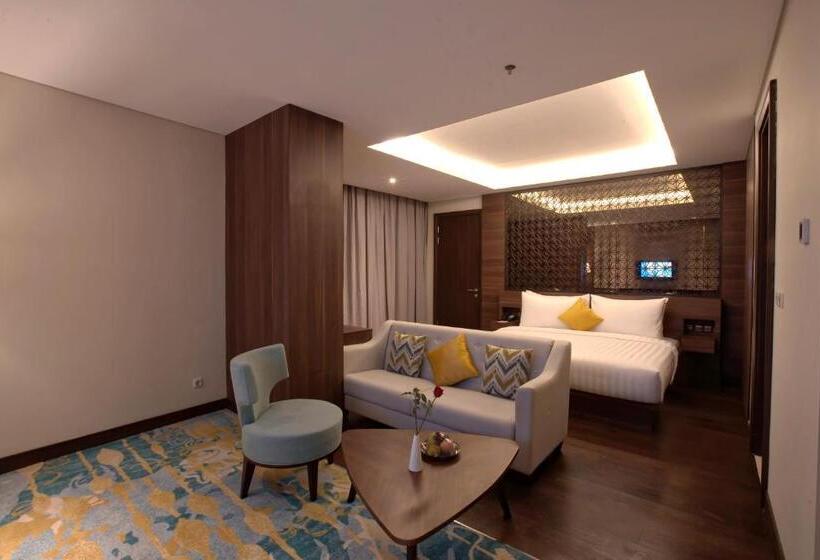 سوییت جونیور, Grand Soll Marina