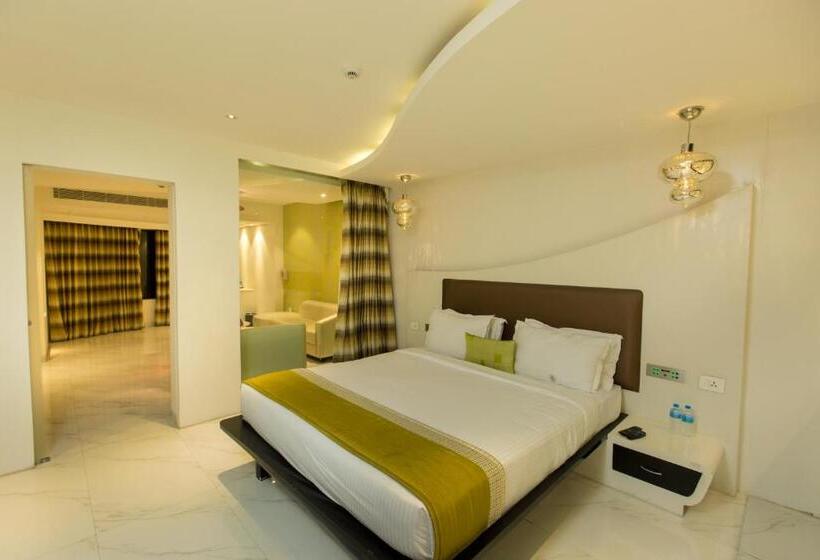 小型套房, Hash Six Hotels