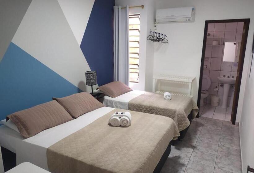 اتاق استاندارد سه نفره, Nautico
