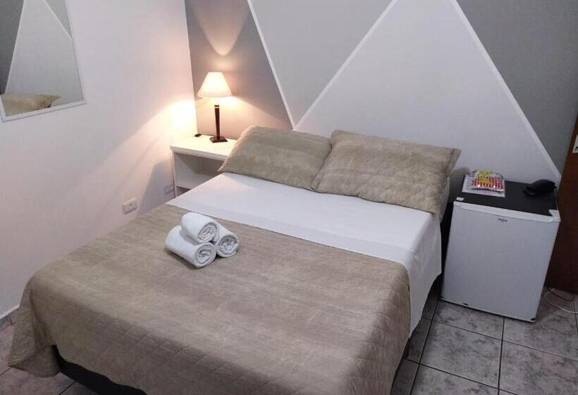 اتاق استاندارد یک نفره, Nautico