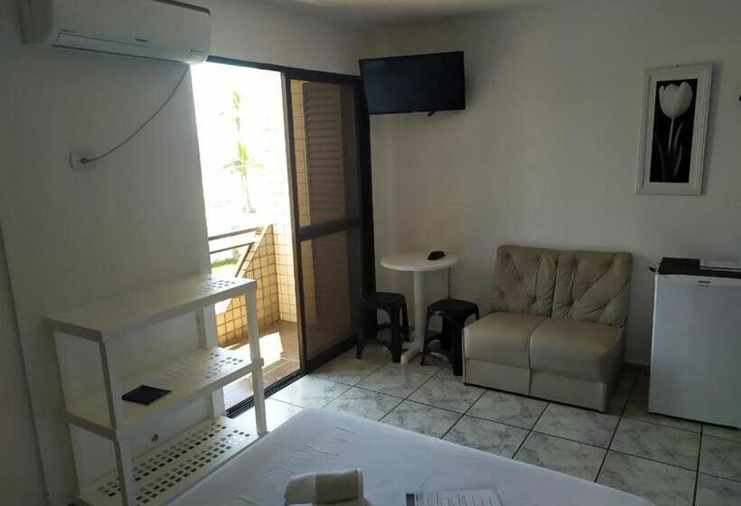 اتاق استاندارد چهارنفره با بالکن, Nautico