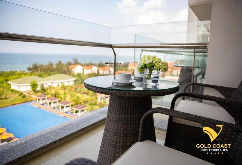اتاق سوپریور با چشم‌انداز دریا, Gold Coast Hotel Resort & Spa