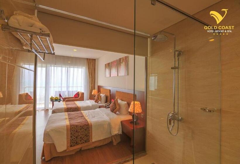 اتاق سوپریور با چشم‌انداز دریا, Gold Coast Hotel Resort & Spa