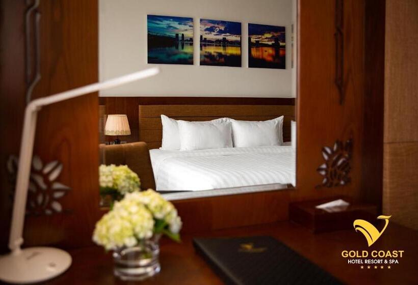 سوئیت پریمیوم با چشم‌انداز دریا, Gold Coast Hotel Resort & Spa