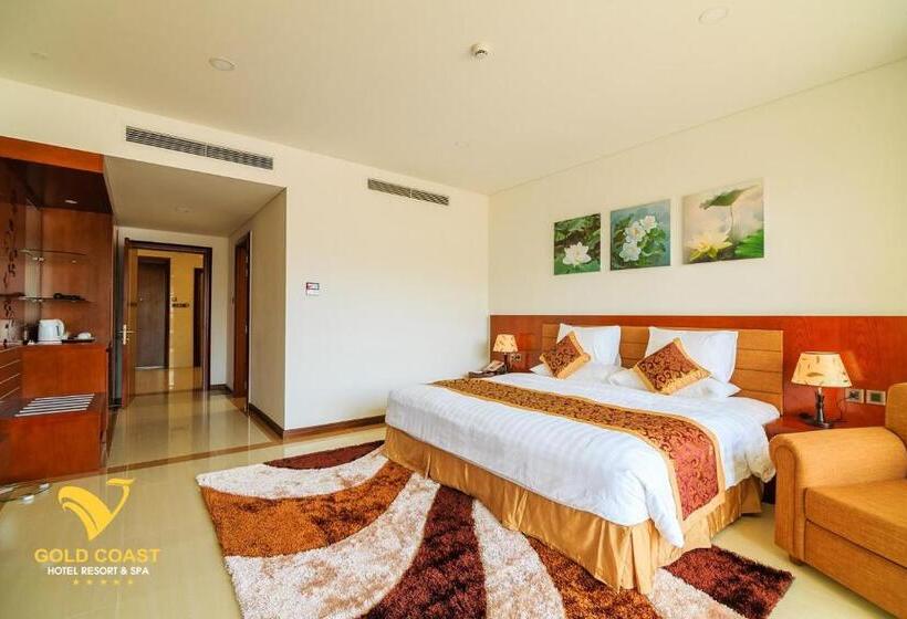 بانگلوی استاندارد, Gold Coast Hotel Resort & Spa
