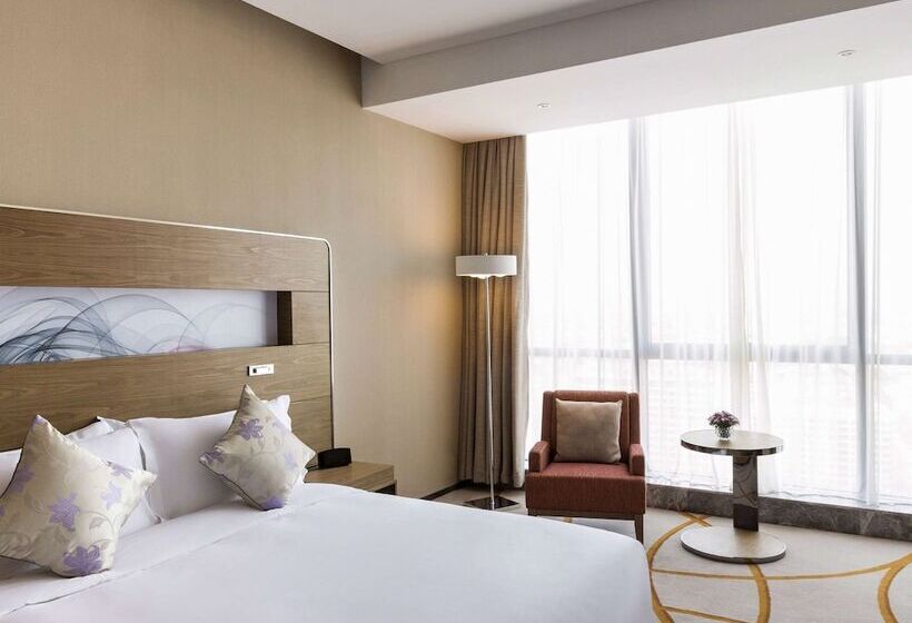 Номер Superior, Novotel Rizhao Suning