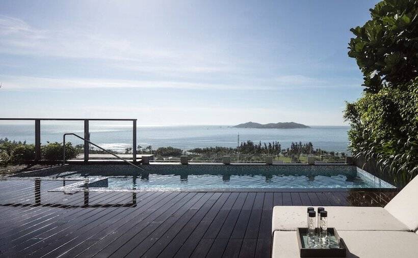 Люкс Вид на Море, Rosewood Sanya