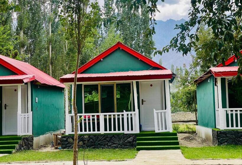 اتاق خانوادگی, The Mountain Cottage Skardu
