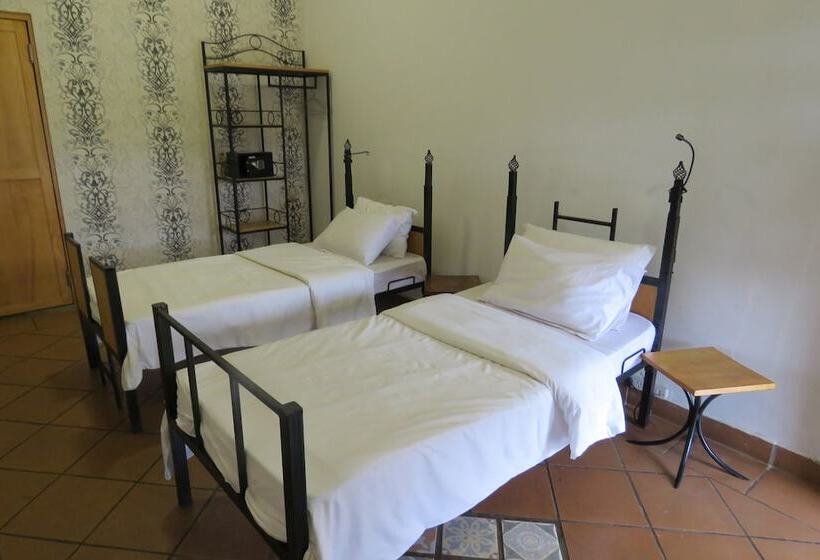 Номер Deluxe, Boulevard Inn Mt Meru