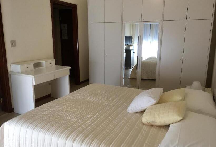 经济房, G&d Hotel Deanna Golf
