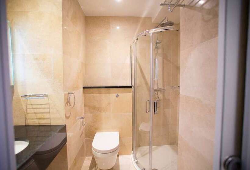 Номер Клуб, The Lansbury Heritage A Sunday Hotel   Canary Wharf