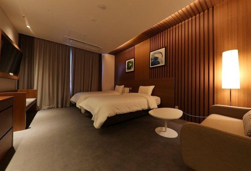 Номер Deluxe, Osong H  Sejong City