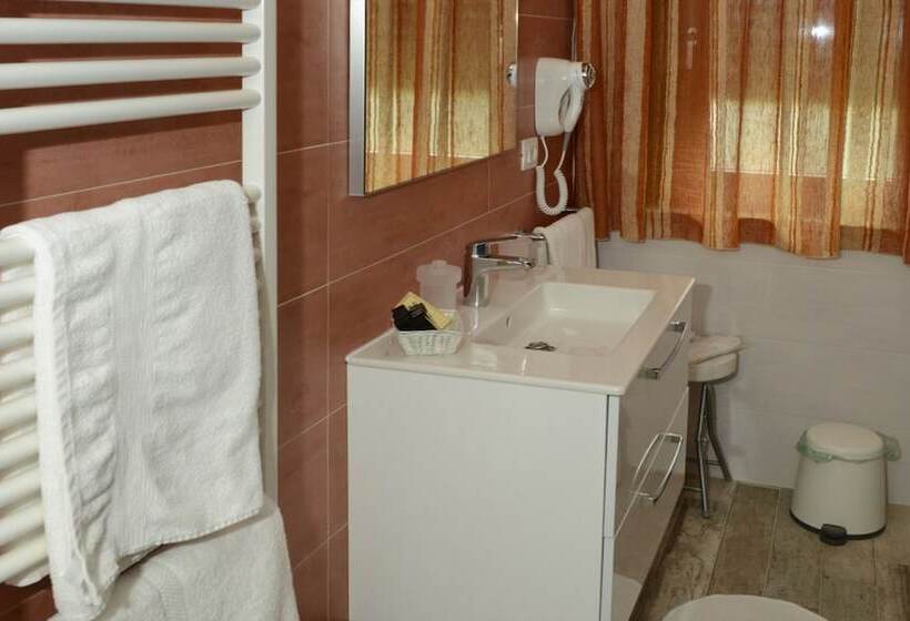 اتاق سوپریور, B&b L’angolino